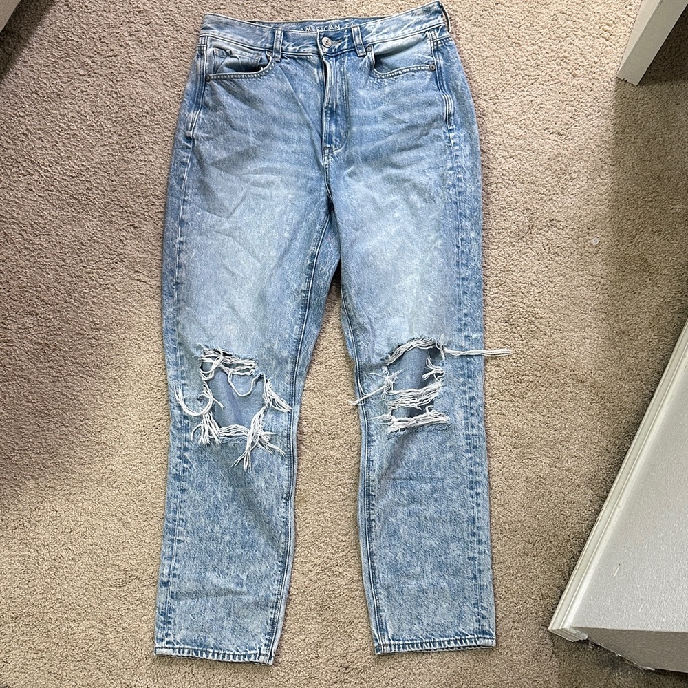American Eagle Outfitters Light Blue Distressed Straight Leg Jeans